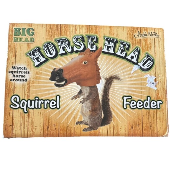 Big Horse Head Squirrel Feeder Archie McPhee Gag Gift New In Box Yard Decor Fun! - Picture 3 of 5